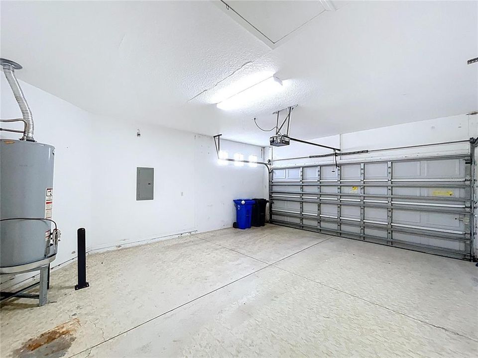 На продажу: $220,000 (2 спален, 2 ванн, 1188 Квадратных фут)