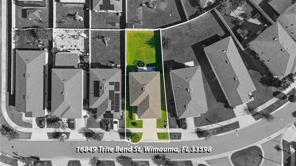 Active With Contract: $299,999 (4 beds, 2 baths, 2048 Square Feet)