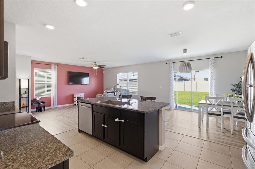 Active With Contract: $299,999 (4 beds, 2 baths, 2048 Square Feet)