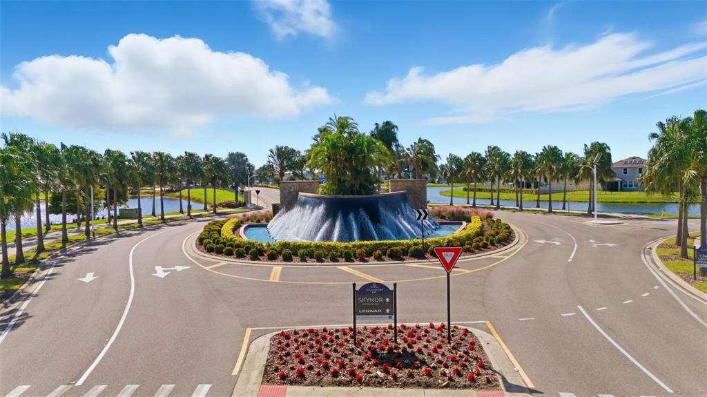 Active With Contract: $299,999 (4 beds, 2 baths, 2048 Square Feet)