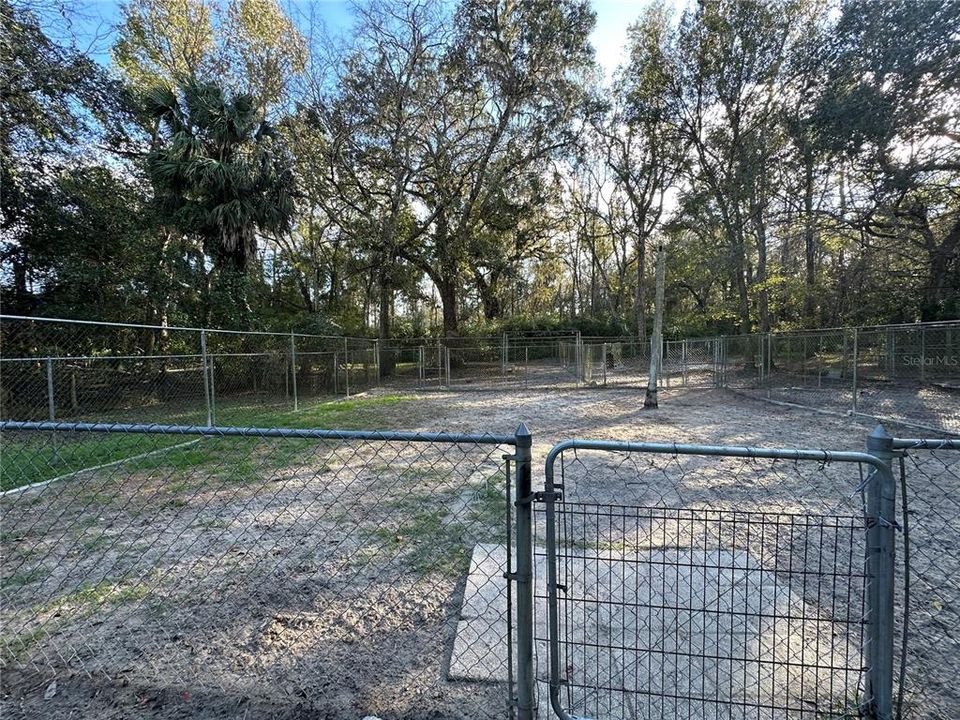 En Venta: $1,950,000 (3 camas, 2 baños, 4904 Pies cuadrados)