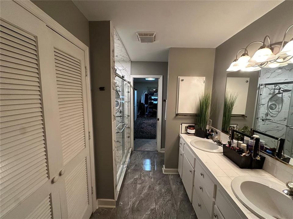 En Venta: $1,950,000 (3 camas, 2 baños, 4904 Pies cuadrados)