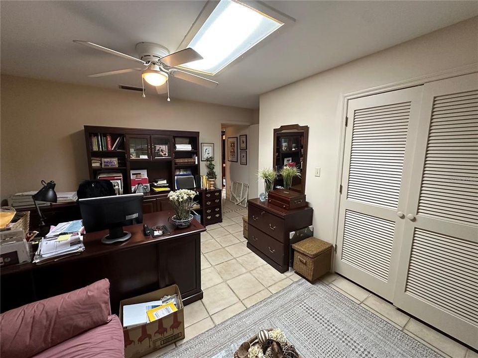 En Venta: $1,950,000 (3 camas, 2 baños, 4904 Pies cuadrados)