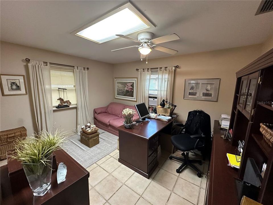 En Venta: $1,950,000 (3 camas, 2 baños, 4904 Pies cuadrados)