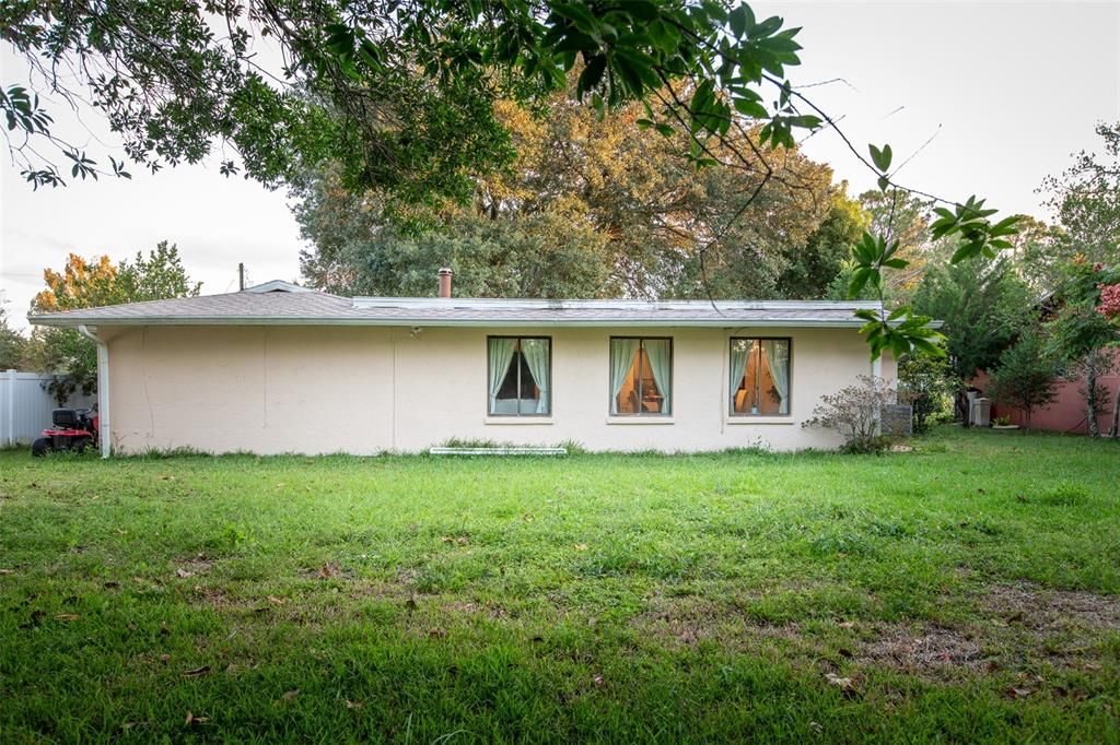 Active With Contract: $275,000 (2 beds, 2 baths, 1575 Square Feet)