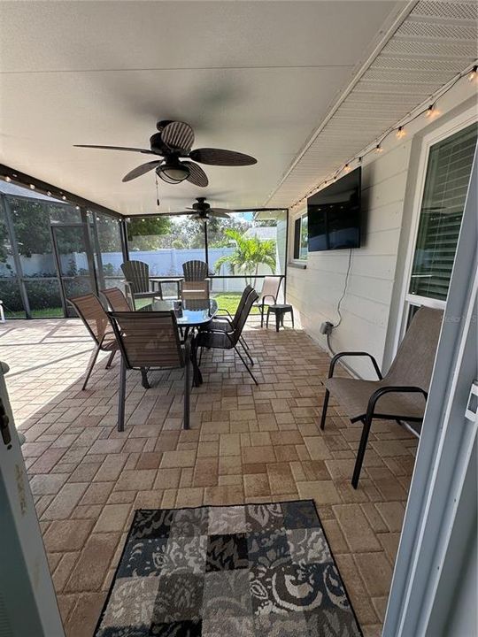 For Rent: $3,500 (2 beds, 2 baths, 1346 Square Feet)