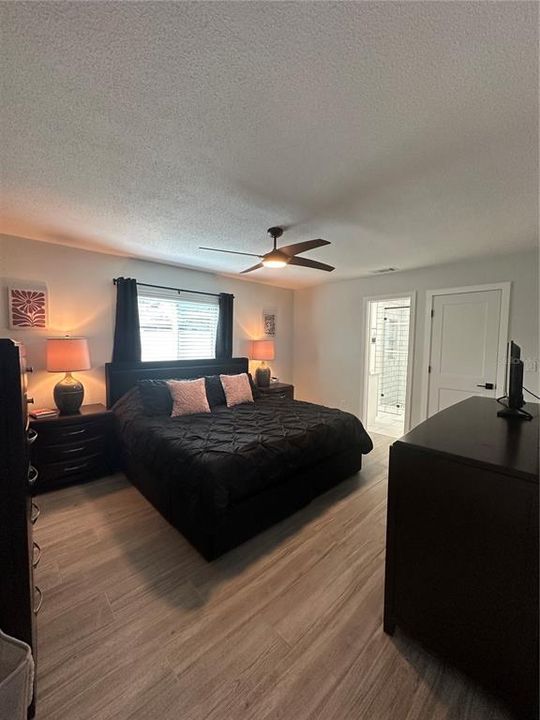 For Rent: $3,500 (2 beds, 2 baths, 1346 Square Feet)