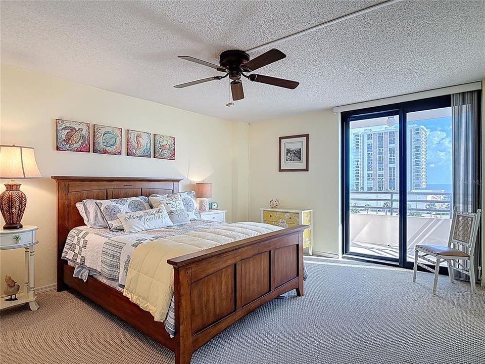 Activo con contrato: $212,900 (2 camas, 2 baños, 1265 Pies cuadrados)