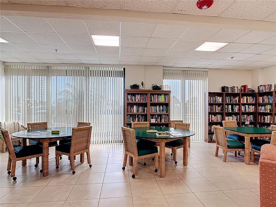 Activo con contrato: $212,900 (2 camas, 2 baños, 1265 Pies cuadrados)