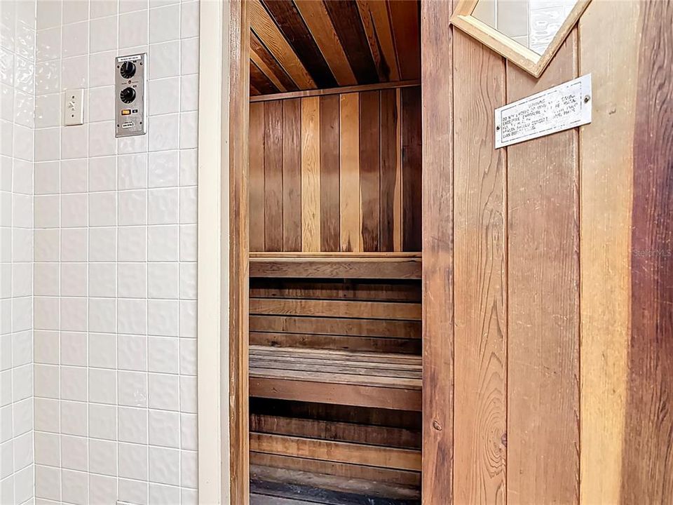 Activo con contrato: $212,900 (2 camas, 2 baños, 1265 Pies cuadrados)