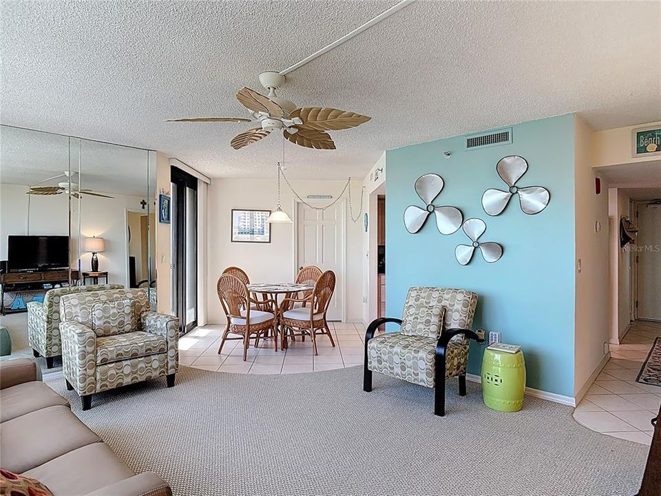 Activo con contrato: $212,900 (2 camas, 2 baños, 1265 Pies cuadrados)