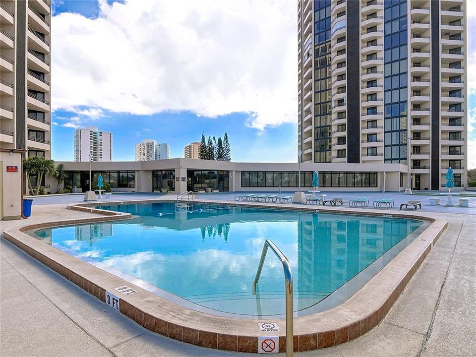 Activo con contrato: $212,900 (2 camas, 2 baños, 1265 Pies cuadrados)