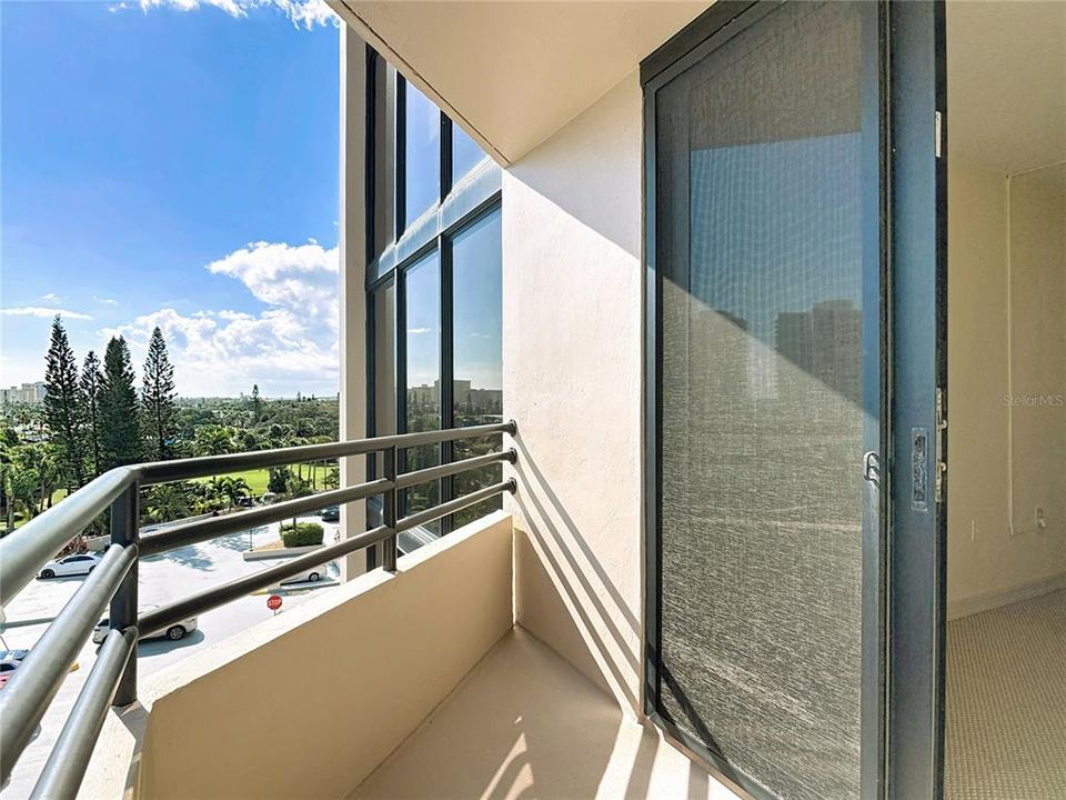 Activo con contrato: $212,900 (2 camas, 2 baños, 1265 Pies cuadrados)