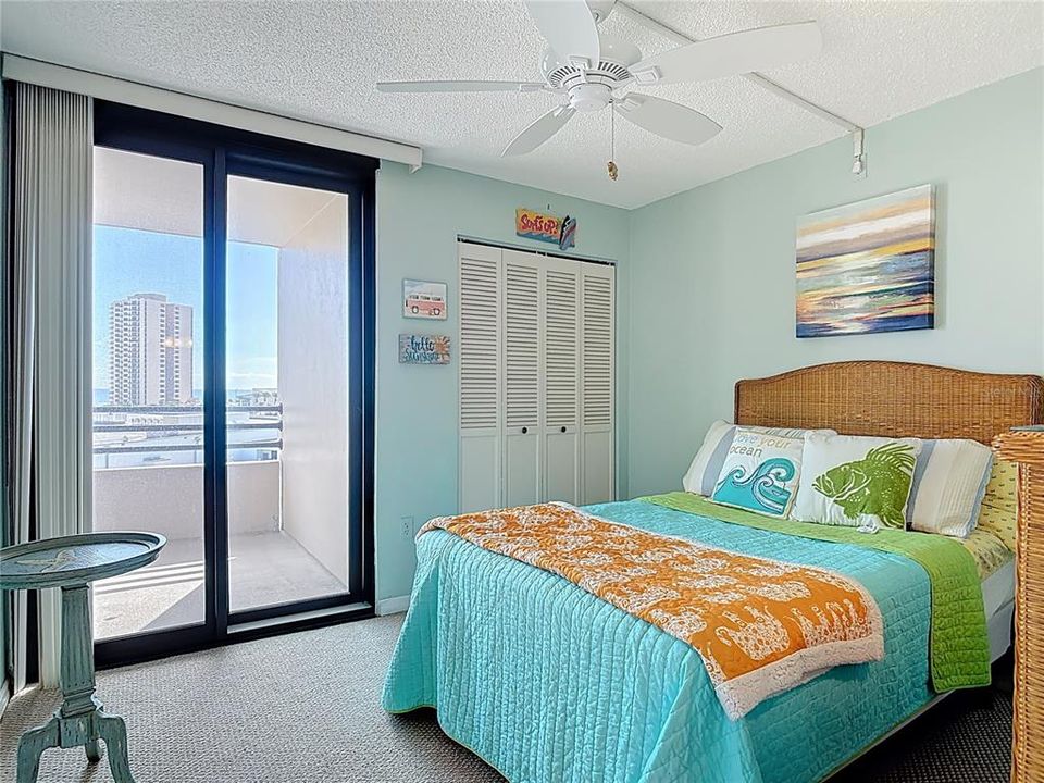 Activo con contrato: $212,900 (2 camas, 2 baños, 1265 Pies cuadrados)