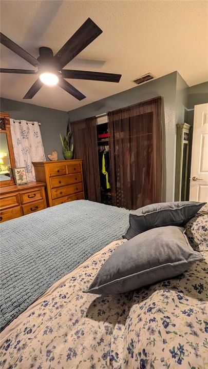 En Venta: $285,000 (3 camas, 1 baños, 960 Pies cuadrados)