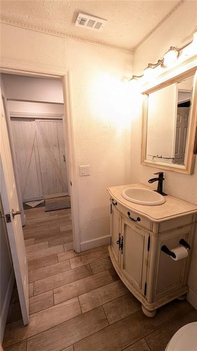 En Venta: $285,000 (3 camas, 1 baños, 960 Pies cuadrados)