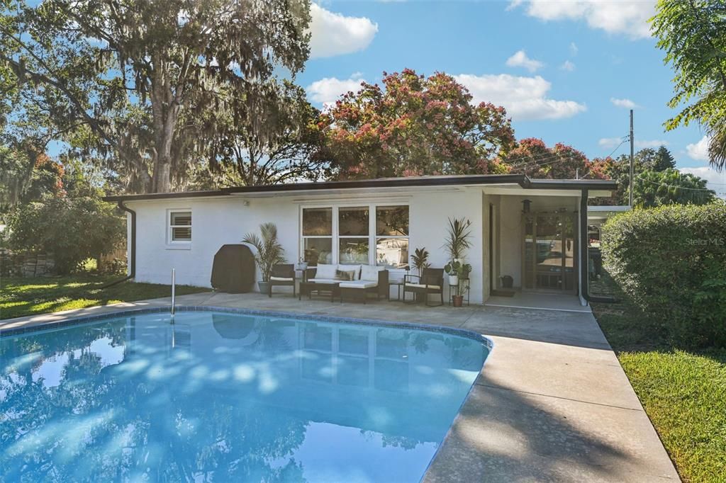 Activo con contrato: $350,000 (3 camas, 2 baños, 1540 Pies cuadrados)