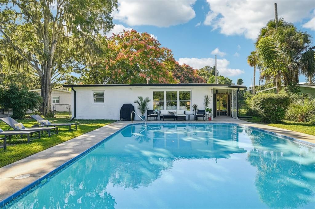 Activo con contrato: $350,000 (3 camas, 2 baños, 1540 Pies cuadrados)