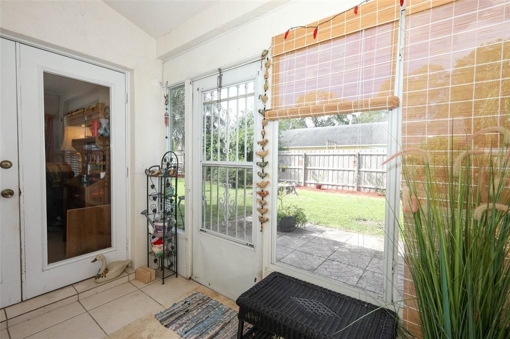 Active With Contract: $275,000 (2 beds, 2 baths, 1195 Square Feet)