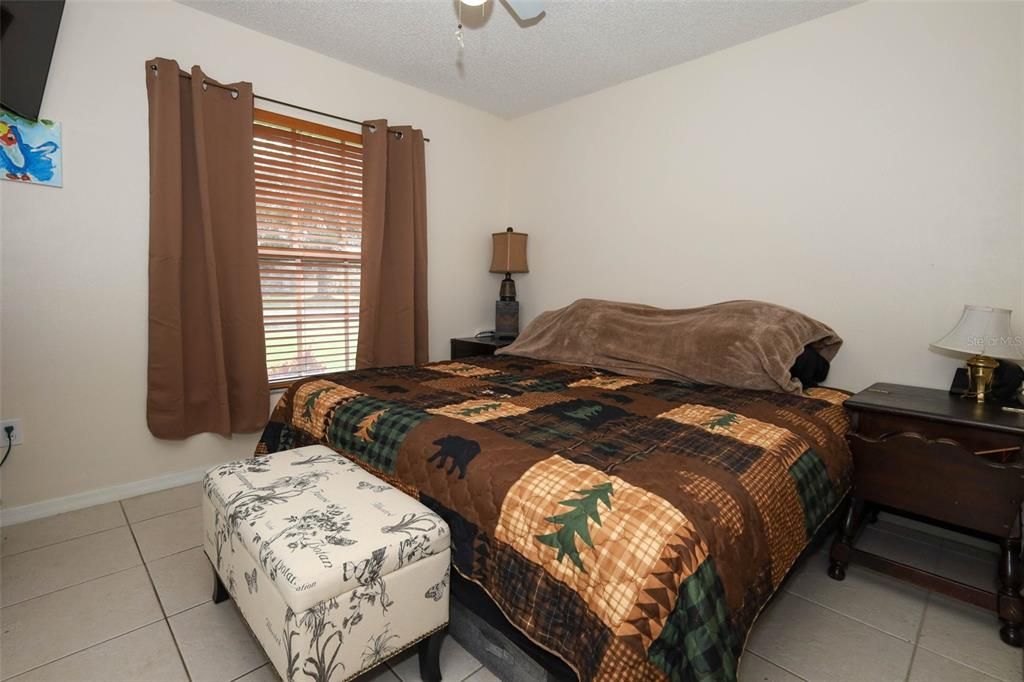 Active With Contract: $275,000 (2 beds, 2 baths, 1195 Square Feet)