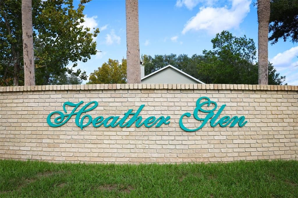 Active With Contract: $275,000 (2 beds, 2 baths, 1195 Square Feet)