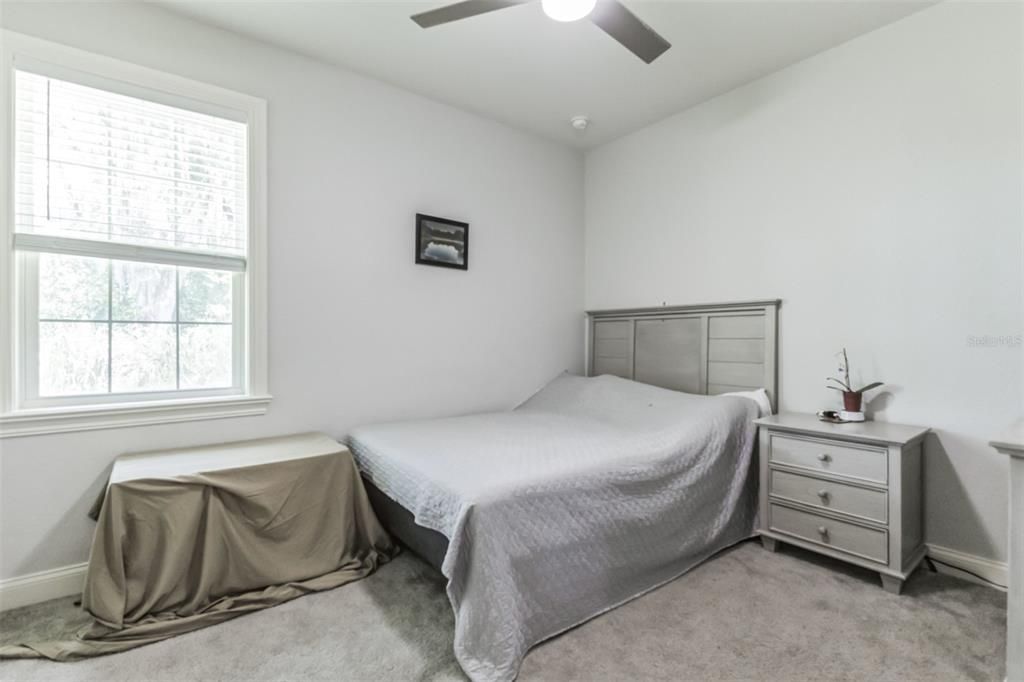 合同活跃: $495,900 (3 贝兹, 2 浴室, 2057 平方英尺)