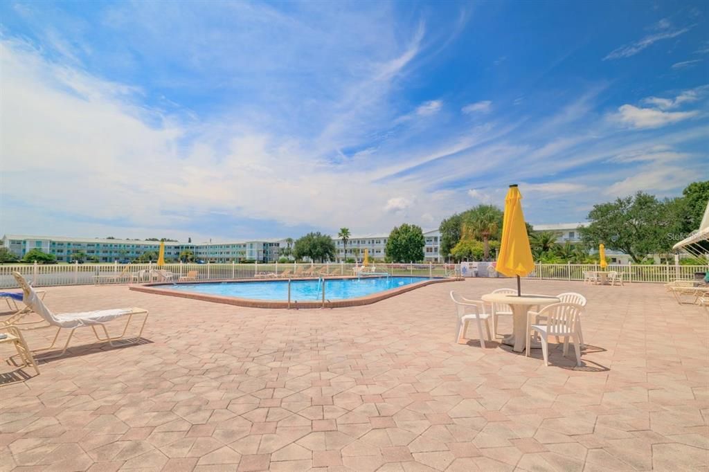 For Sale: $105,000 (2 beds, 1 baths, 815 Square Feet)