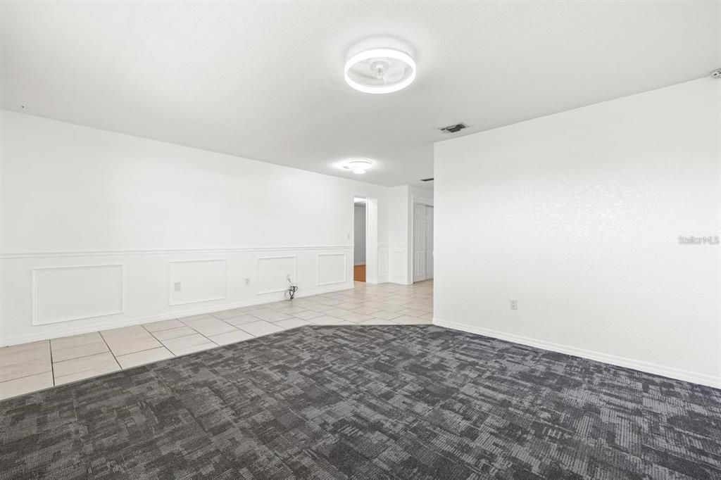 For Sale: $105,000 (2 beds, 1 baths, 815 Square Feet)