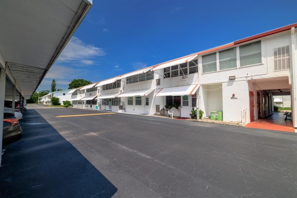 For Sale: $105,000 (2 beds, 1 baths, 815 Square Feet)