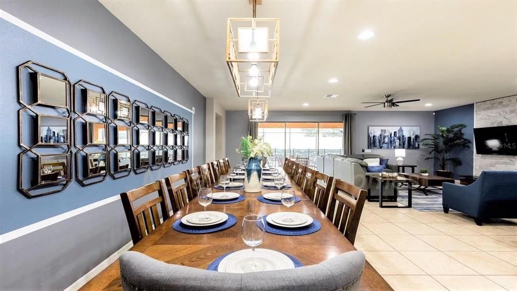 En Venta: $715,000 (8 camas, 6 baños, 4041 Pies cuadrados)