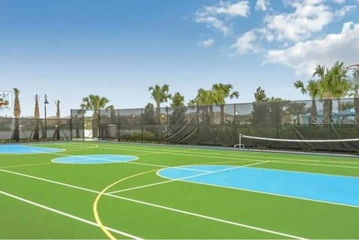 En Venta: $715,000 (8 camas, 6 baños, 4041 Pies cuadrados)