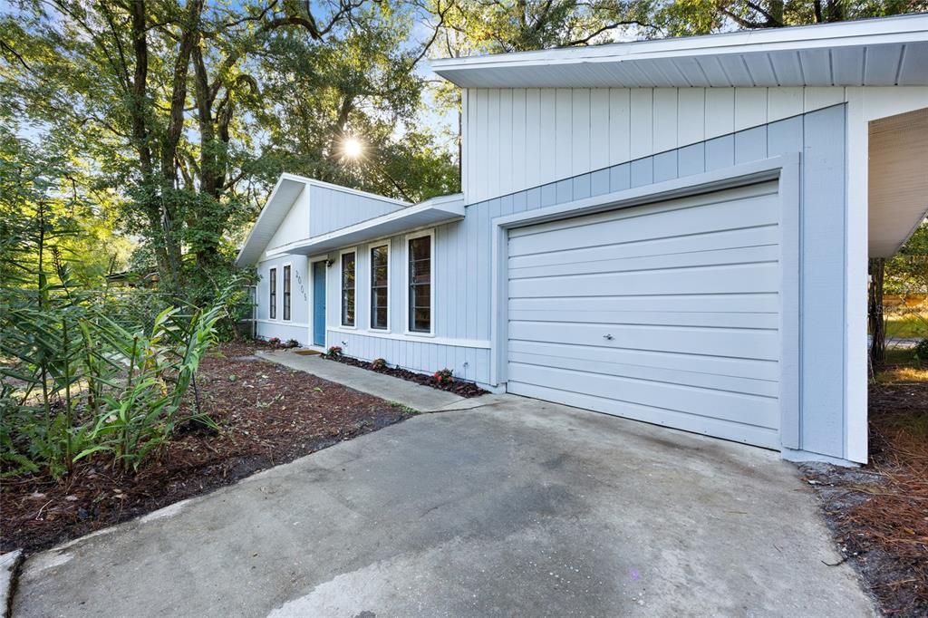 Activo con contrato: $235,000 (3 camas, 2 baños, 1086 Pies cuadrados)