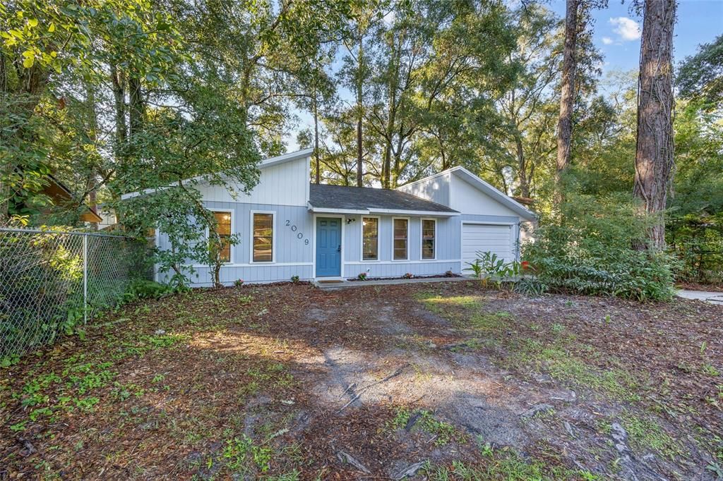 Activo con contrato: $235,000 (3 camas, 2 baños, 1086 Pies cuadrados)