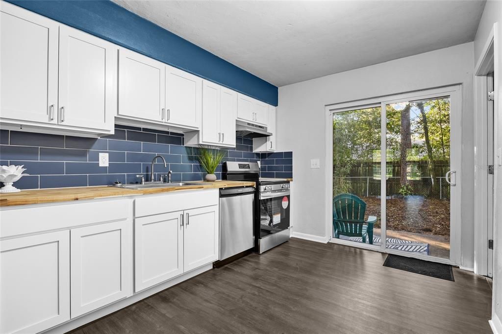 Activo con contrato: $235,000 (3 camas, 2 baños, 1086 Pies cuadrados)