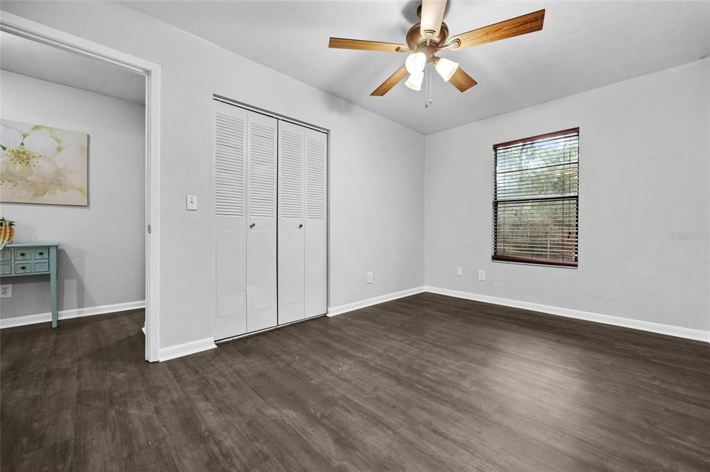 Activo con contrato: $235,000 (3 camas, 2 baños, 1086 Pies cuadrados)