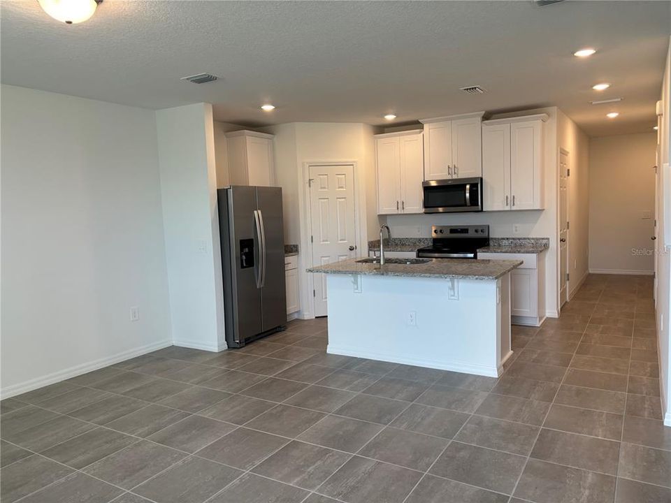 For Rent: $2,000 (3 beds, 2 baths, 1485 Square Feet)