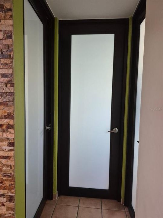 For Sale: $295,000 (3 beds, 2 baths, 1218 Square Feet)