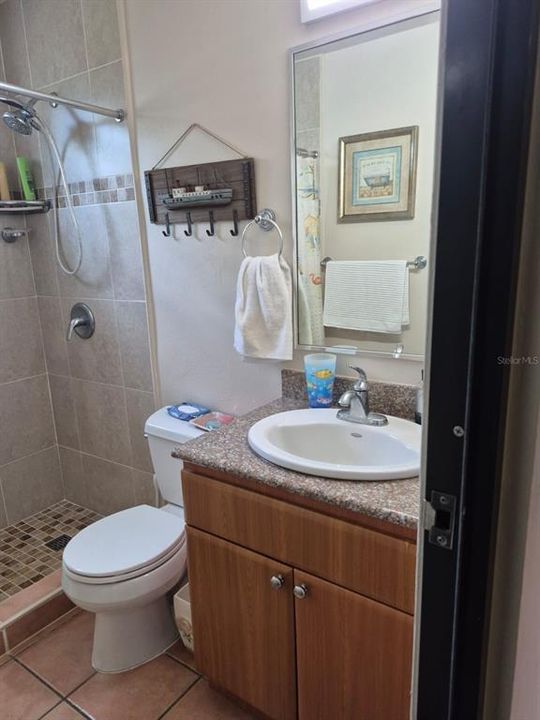 For Sale: $295,000 (3 beds, 2 baths, 1218 Square Feet)