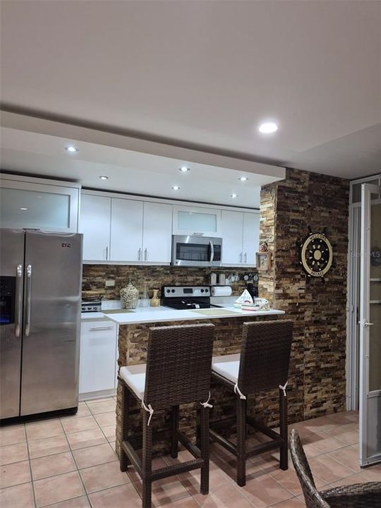 For Sale: $295,000 (3 beds, 2 baths, 1218 Square Feet)