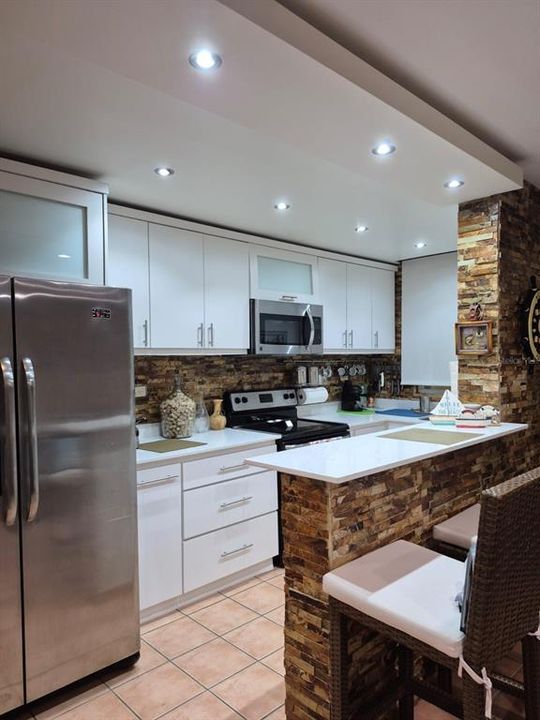 For Sale: $295,000 (3 beds, 2 baths, 1218 Square Feet)