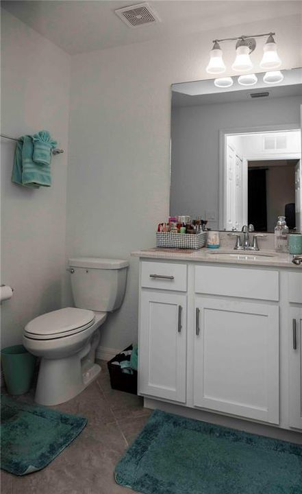 For Sale: $345,000 (2 beds, 2 baths, 1121 Square Feet)