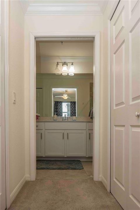 For Sale: $345,000 (2 beds, 2 baths, 1121 Square Feet)