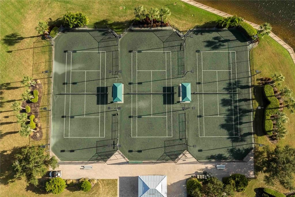 For Sale: $345,000 (2 beds, 2 baths, 1121 Square Feet)