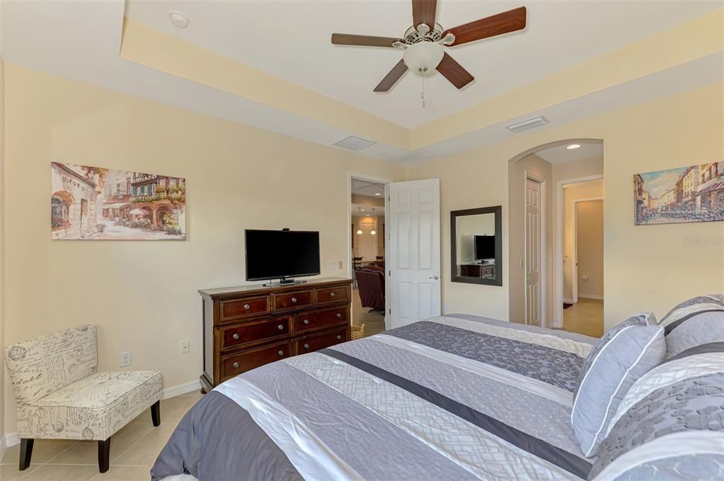 待售: $549,000 (3 贝兹, 2 浴室, 1984 平方英尺)