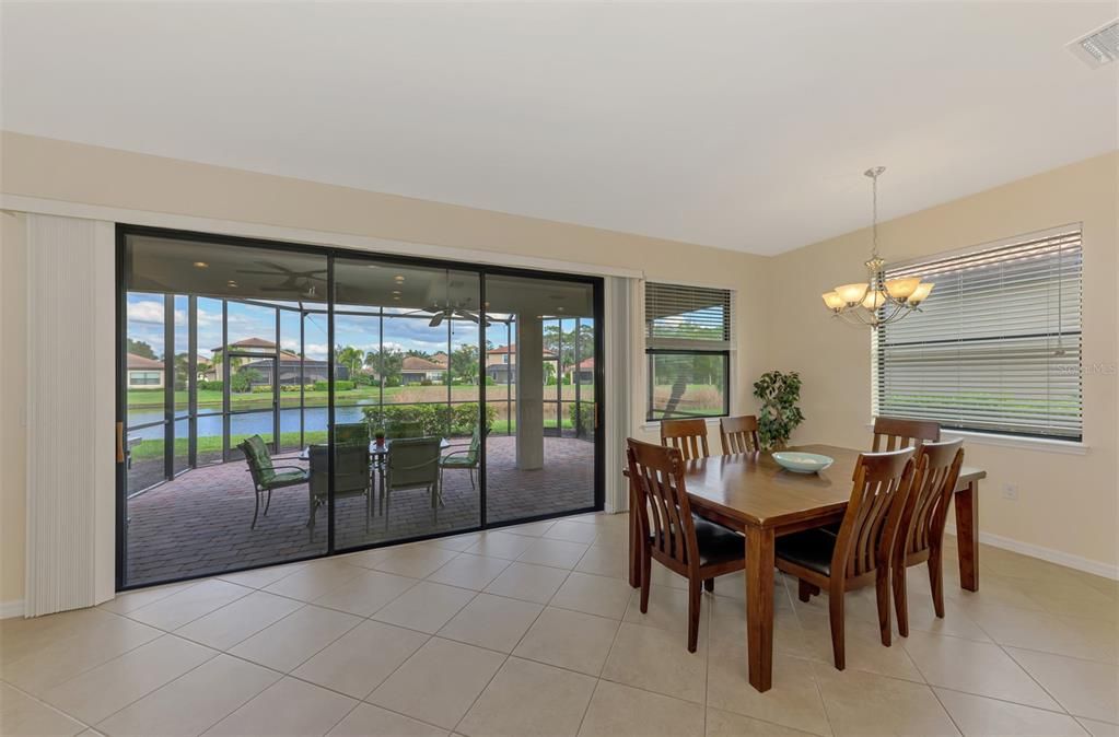 待售: $549,000 (3 贝兹, 2 浴室, 1984 平方英尺)