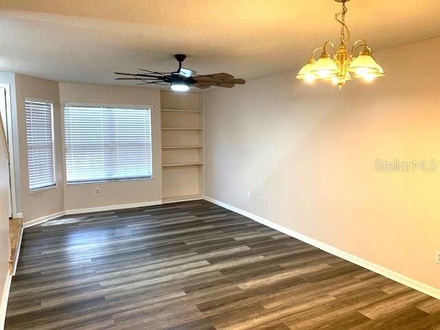 出租: $1,750 (2 贝兹, 2 浴室, 1185 平方英尺)