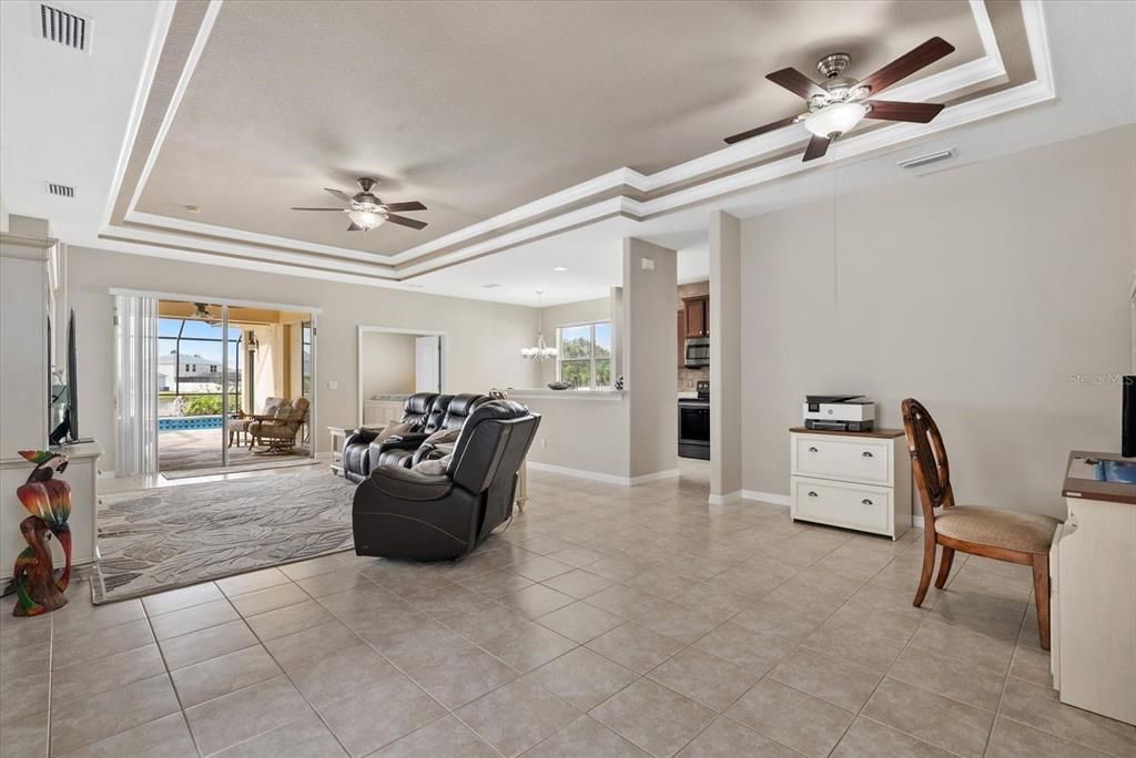 For Sale: $475,000 (3 beds, 3 baths, 2023 Square Feet)