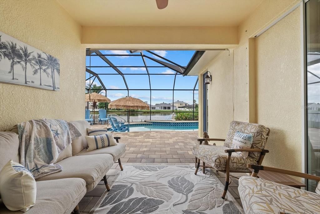 For Sale: $475,000 (3 beds, 3 baths, 2023 Square Feet)