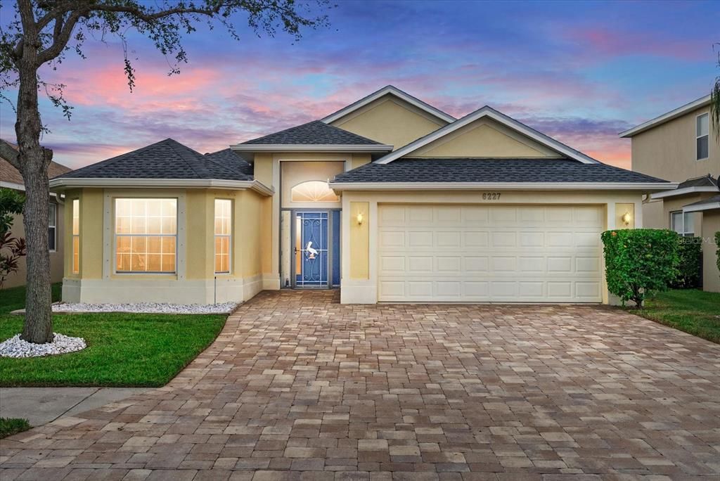 For Sale: $475,000 (3 beds, 3 baths, 2023 Square Feet)