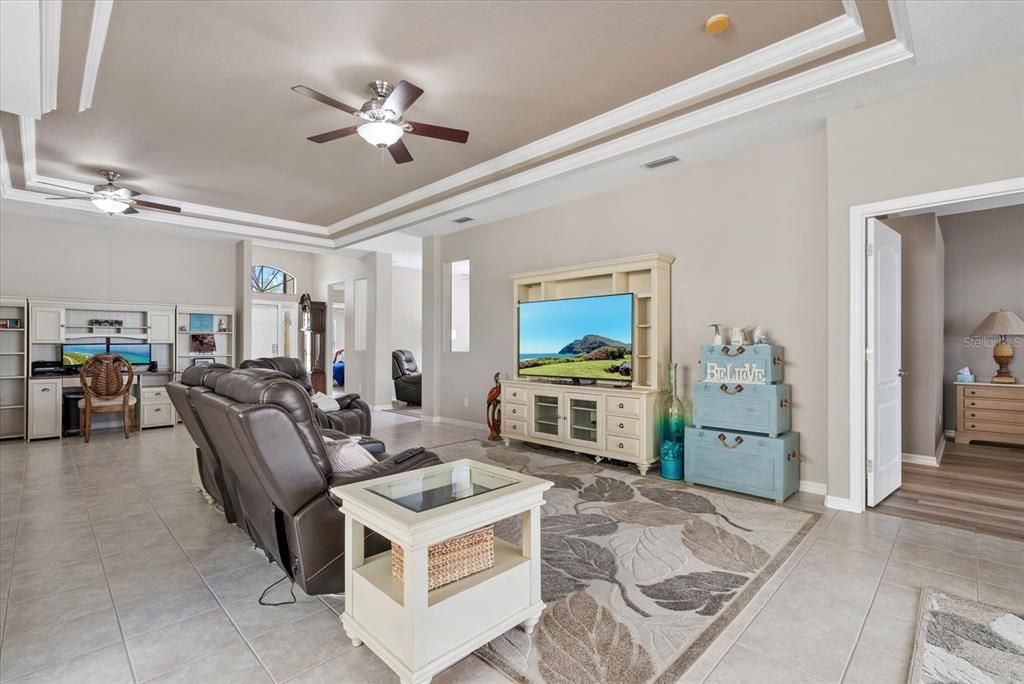 For Sale: $475,000 (3 beds, 3 baths, 2023 Square Feet)